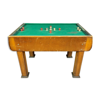 Russian bar pool with a solid oak crate