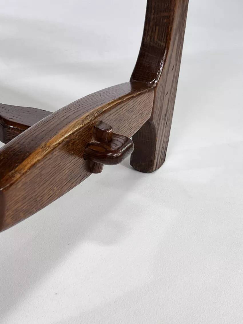 Set of 4 1950s chairs in oak with woven seats.