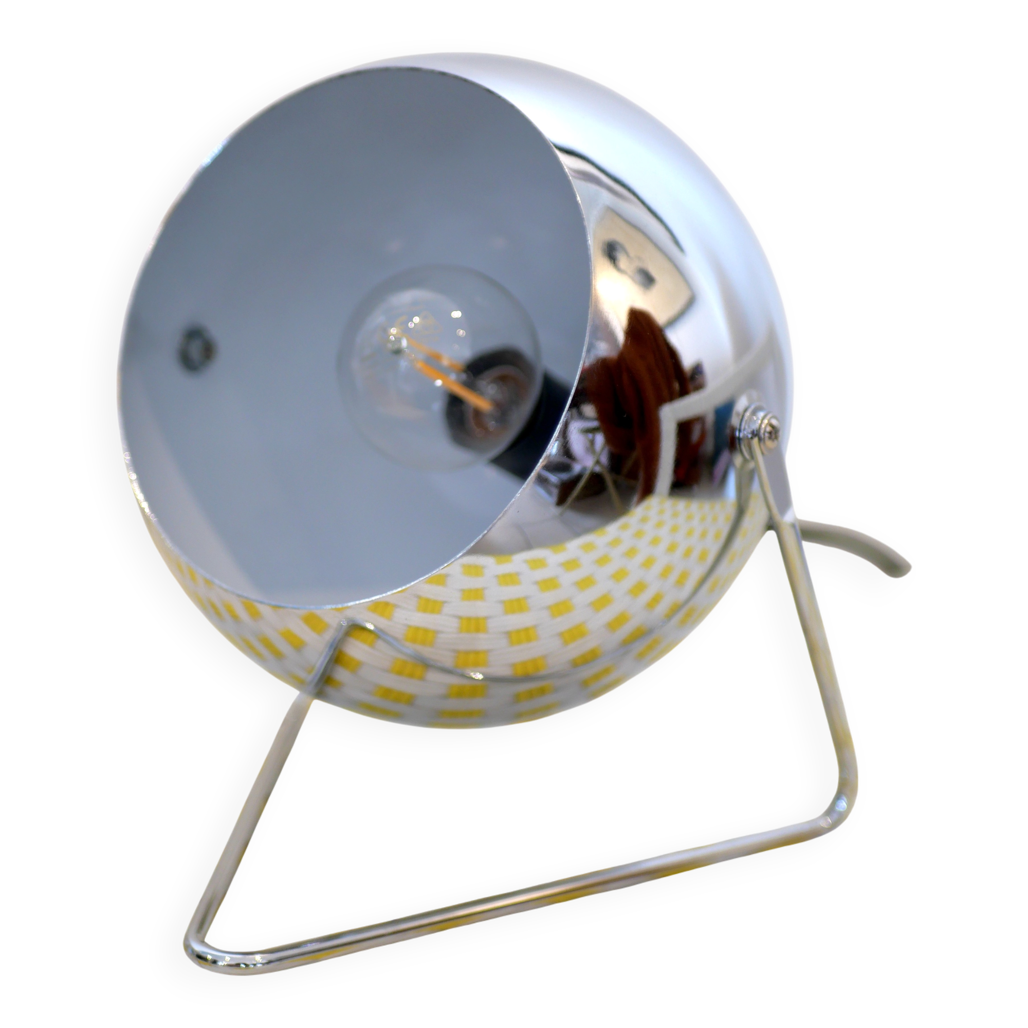 Chrome eyeball lamp