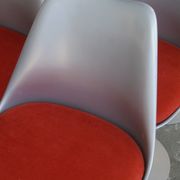 Eero Saarinen's Tulip Chairs – 50th Anniversary Edition by Knoll