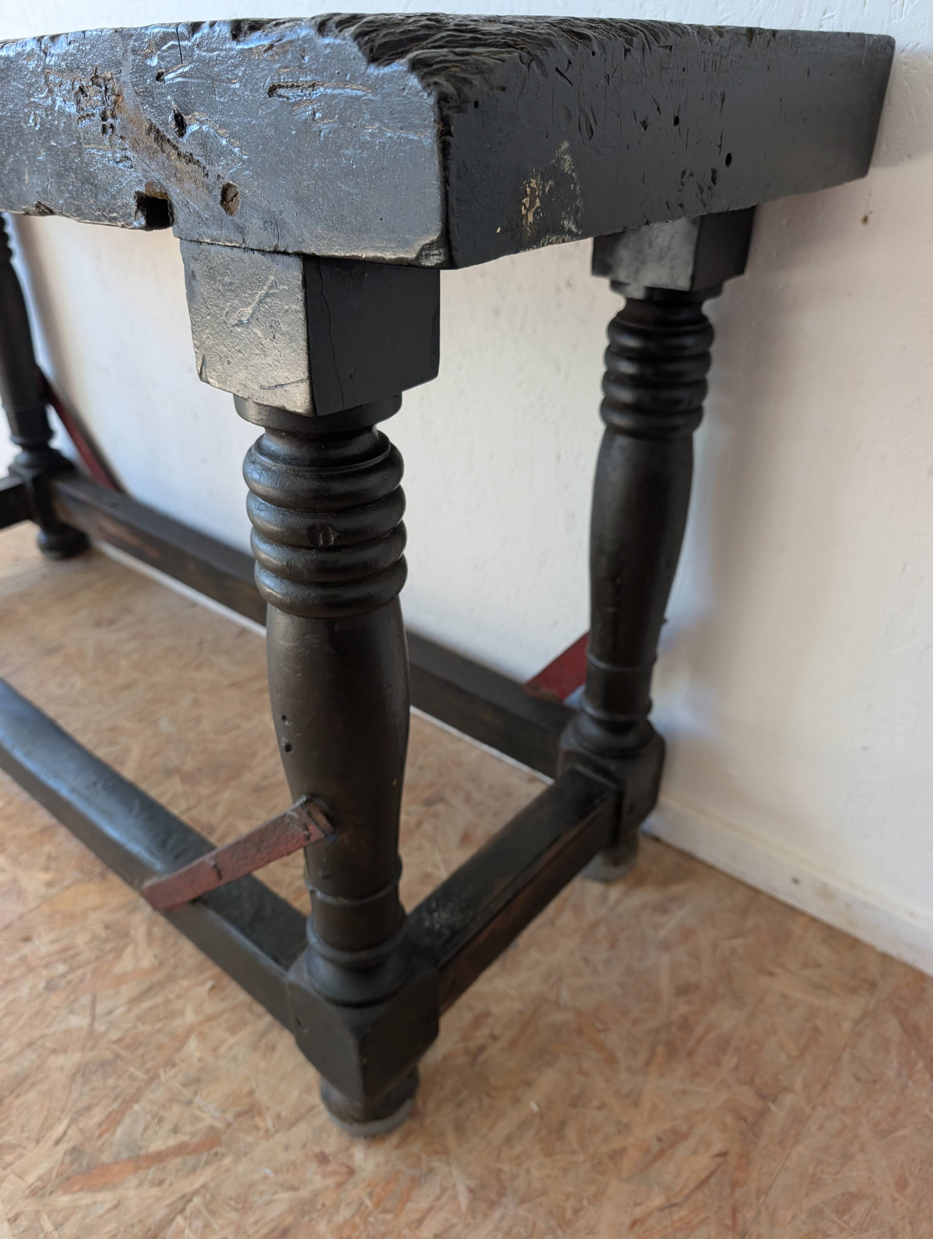 Console / old solid wood jeweler's workbench, turned legs