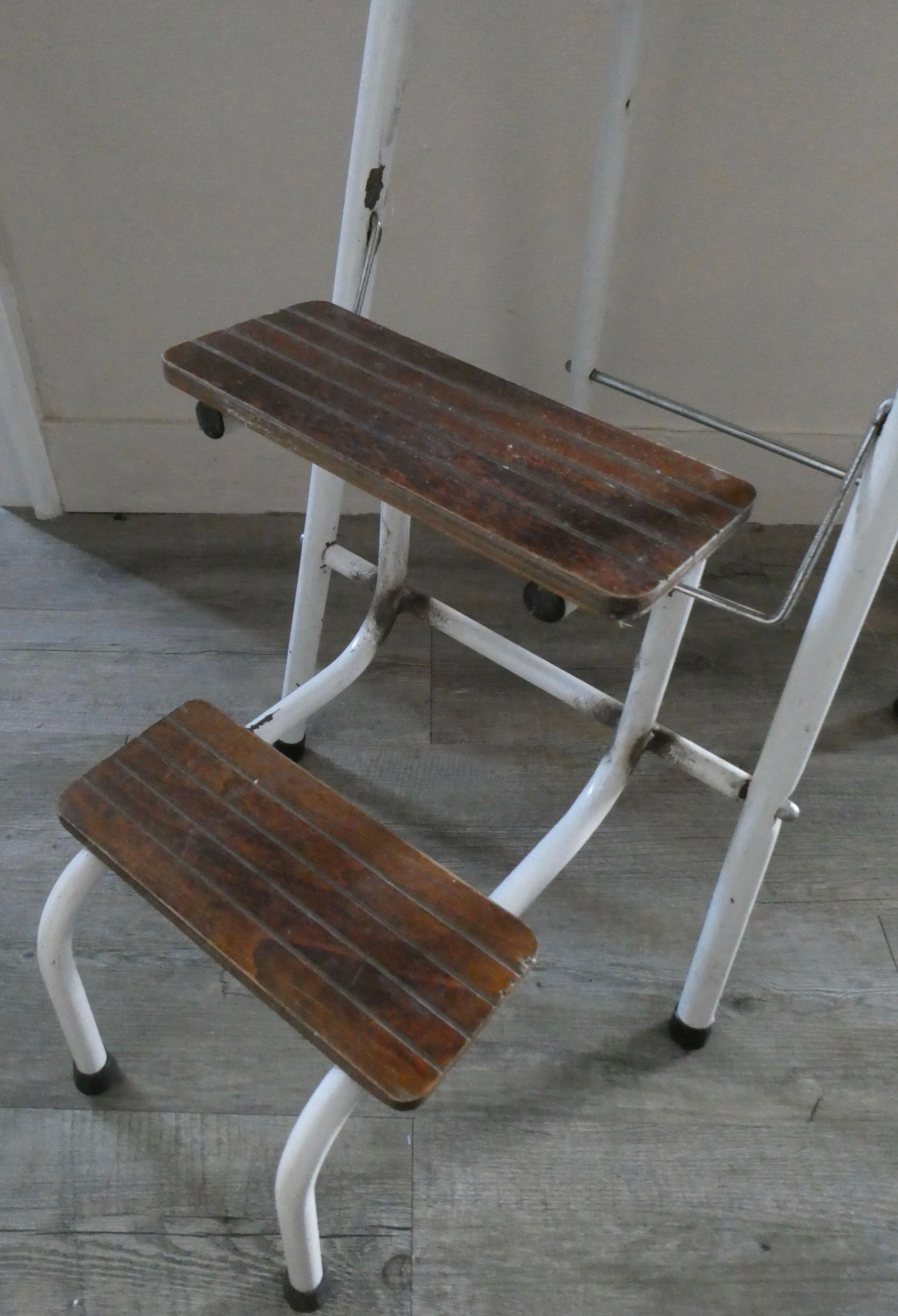 Stool step stool with 3 steps in wood and metal, 1960s