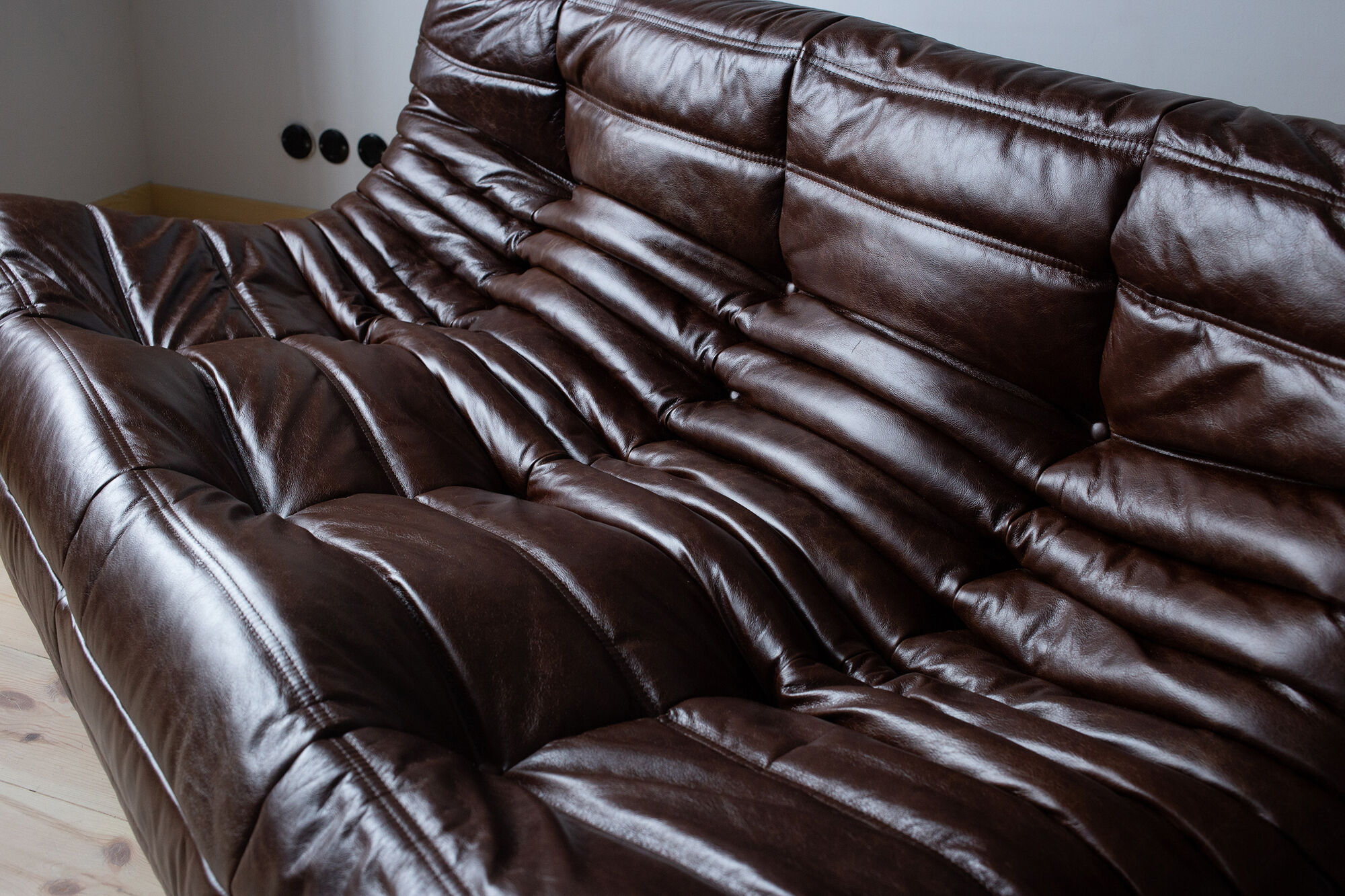 Set of 3 brown leather sofas "Togo" model designed by Michel Ducaroy 1973