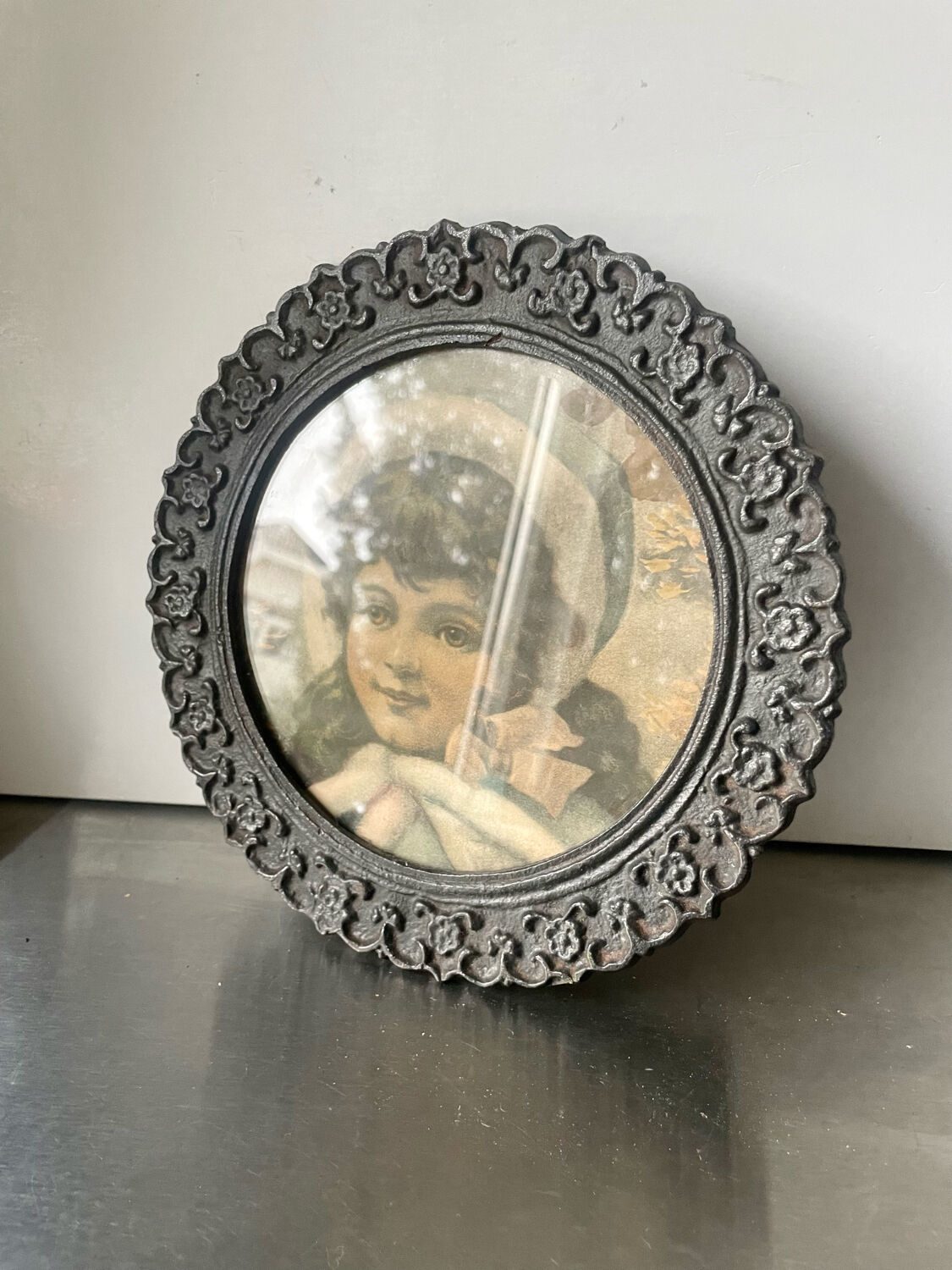 Metal cast iron picture frame