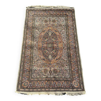 Tapis persan en soie