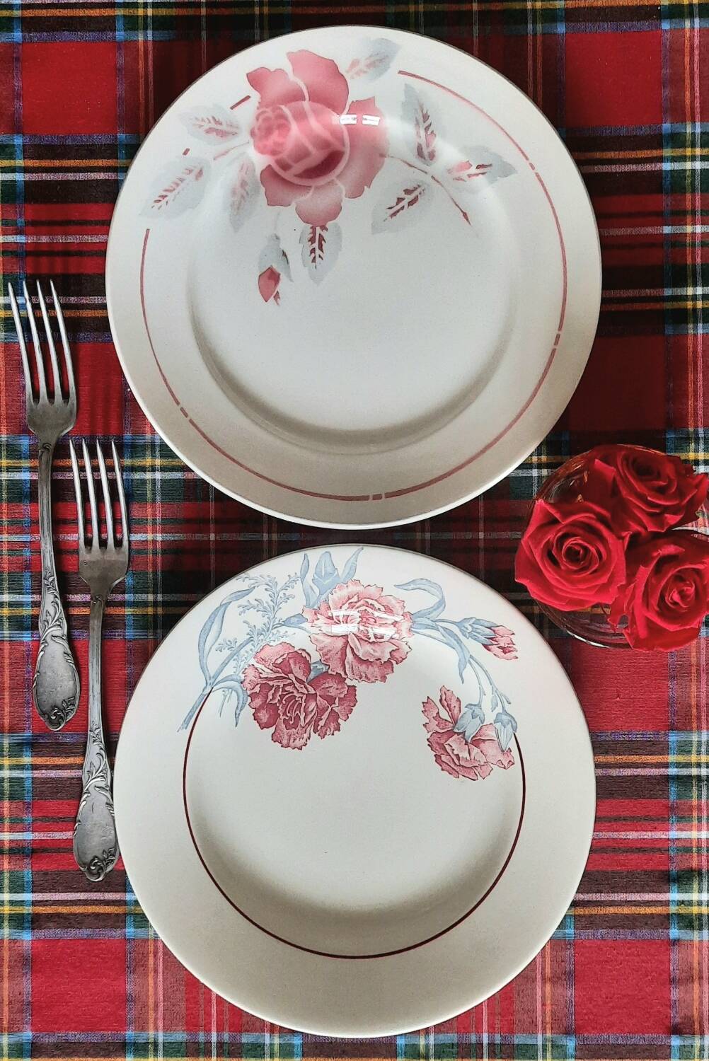 Mismatched antique flat plates in earthenware accompanied by a deep dish.