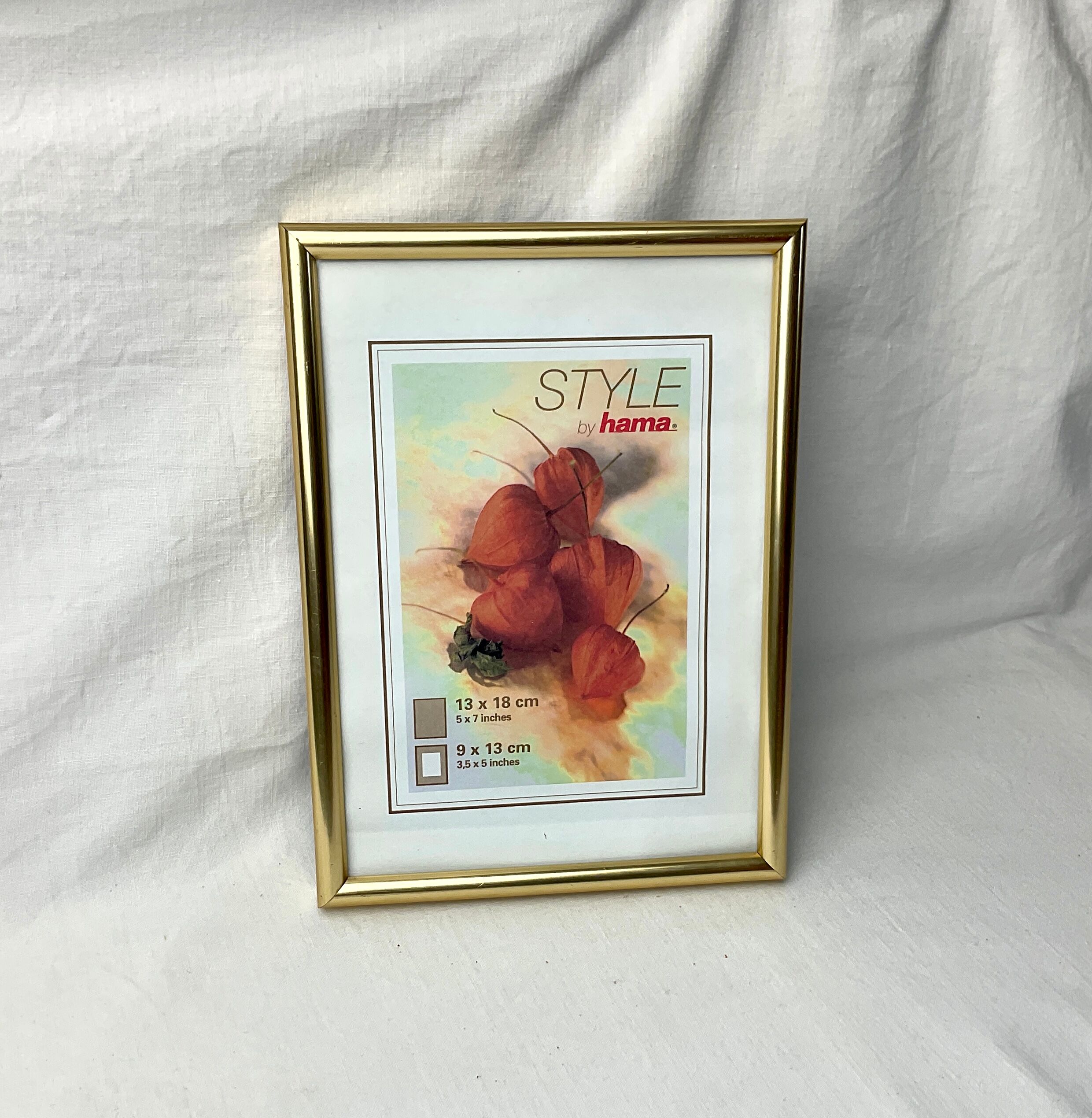 Hama golden wall frame
