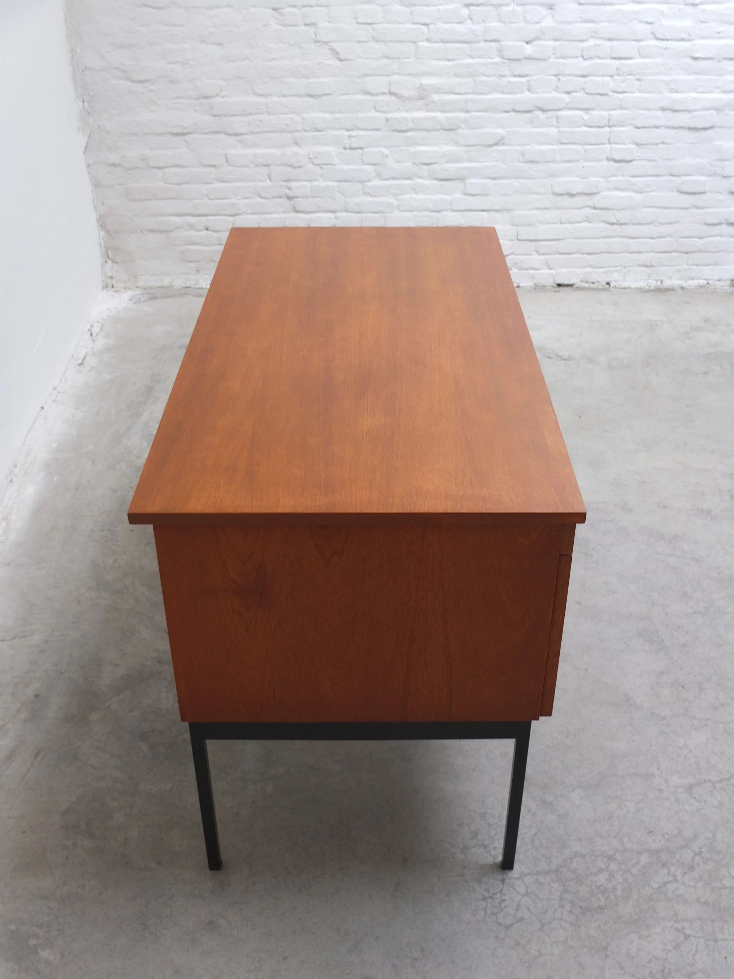 Freestanding modernist writing desk by MDK Belgium, 1960s