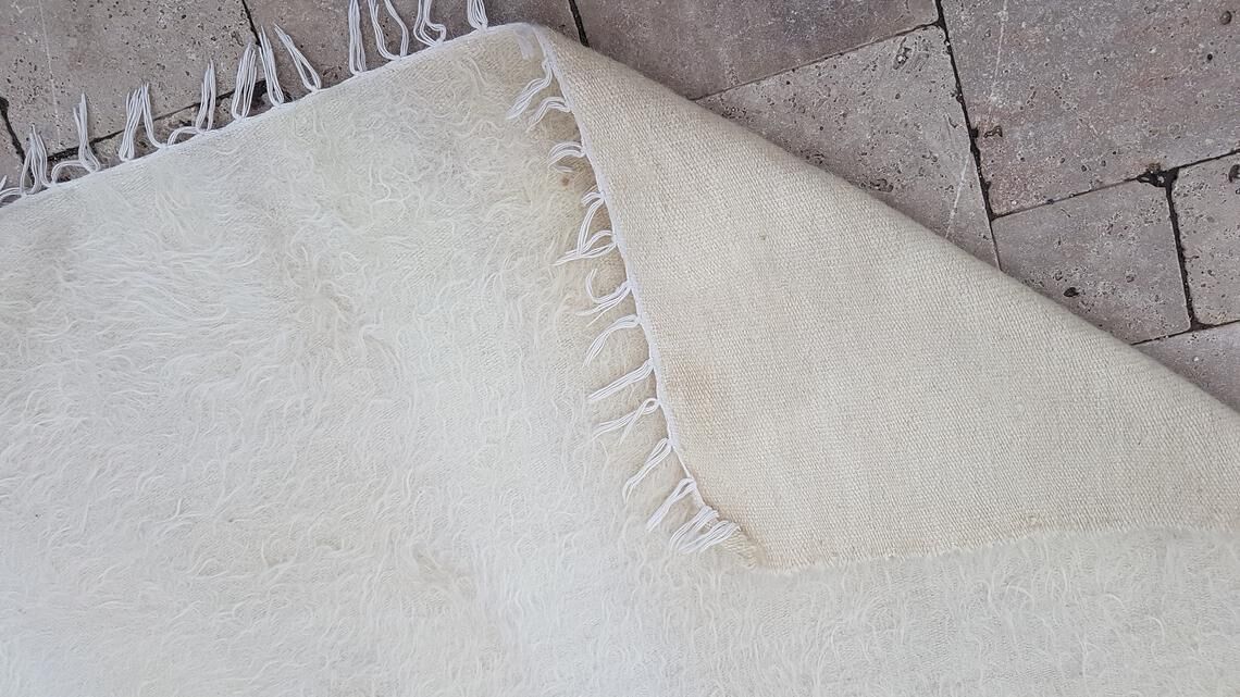 Kilim white carpet 130 x 180 cm