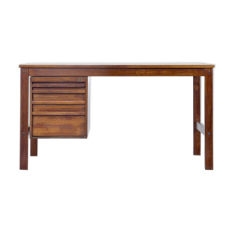 Bureau italien du milieu du siècle