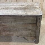 Banc coffre du  18ème en chêne brut - L=1m32, P=65cm, H=62cm.