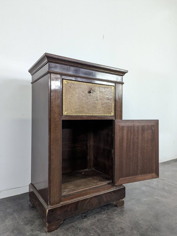 Cartonnier bas en trompe l'oeil