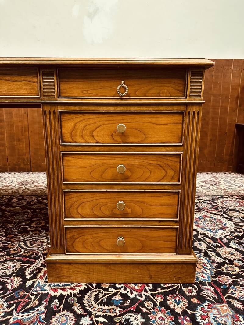 Bureau classique anglais Partnerdesk