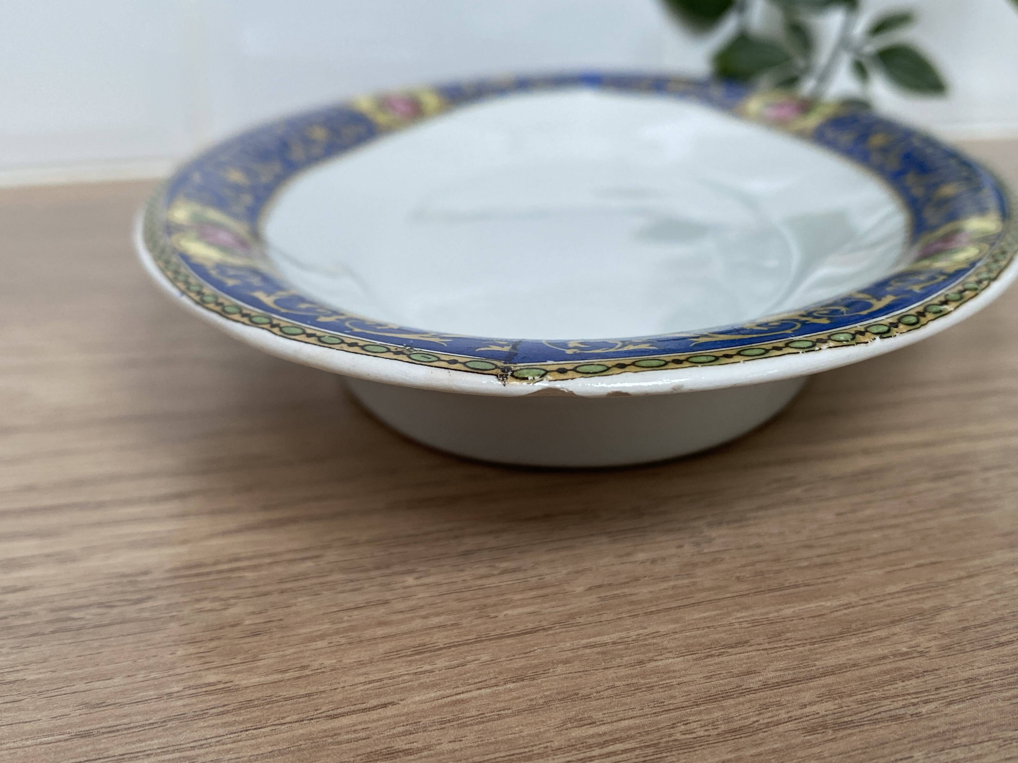 Onnaing earthenware bowl