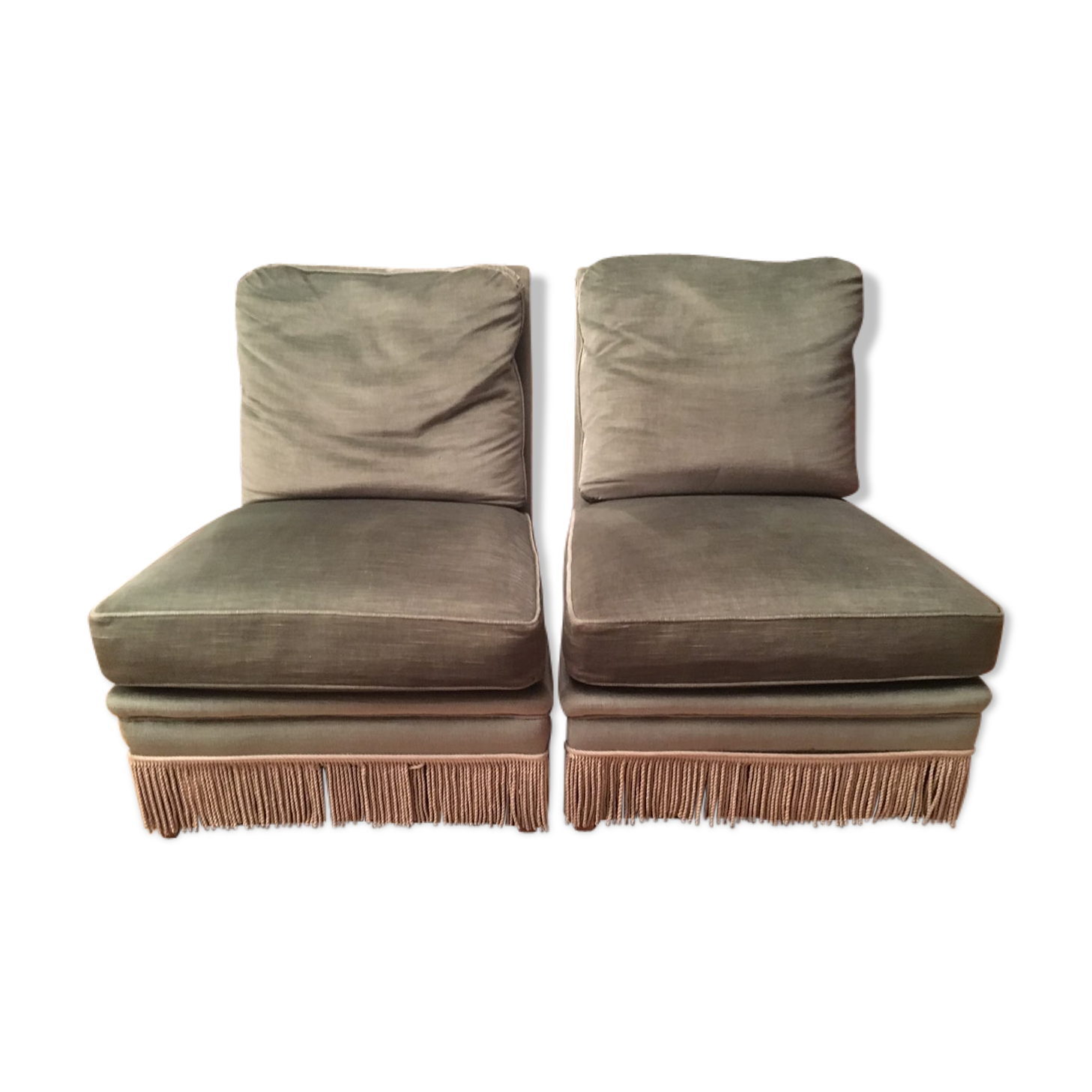 Pairs of armchairs with fringes