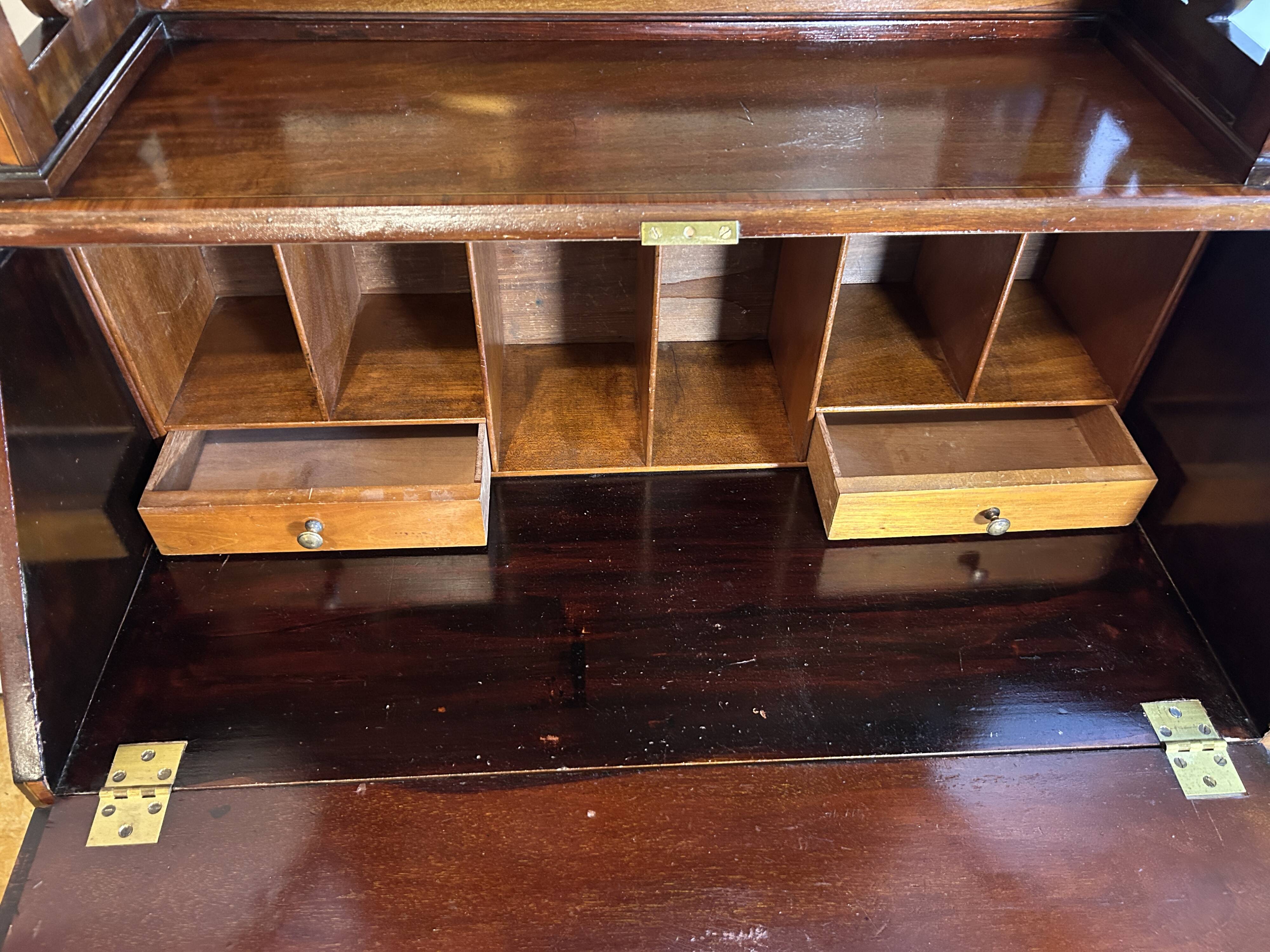 Antique Edwardian Bureau Bookcase with Inlaid Floral Detail – Early 20th Ce