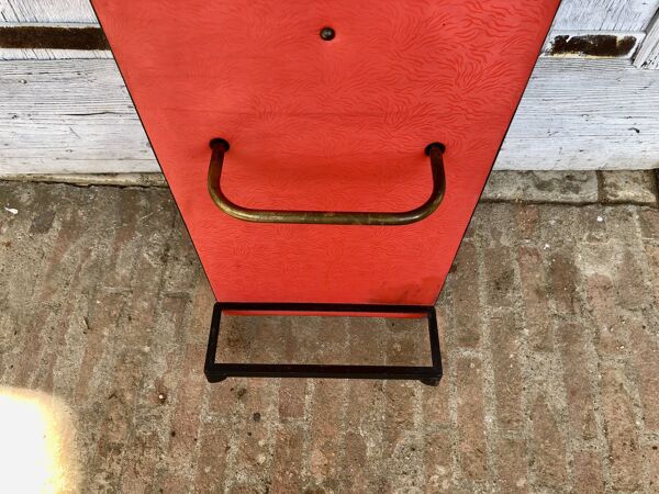 Porte-manteau rouge 1950 miroir forme libre patères laiton