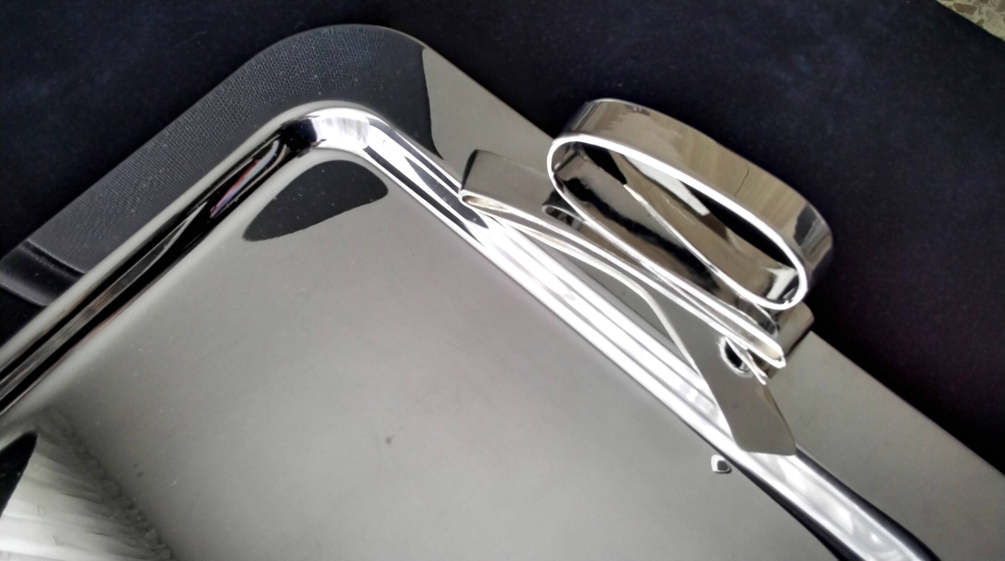 Shiny stainless steel serving platter 41.5 x 30.5 cm