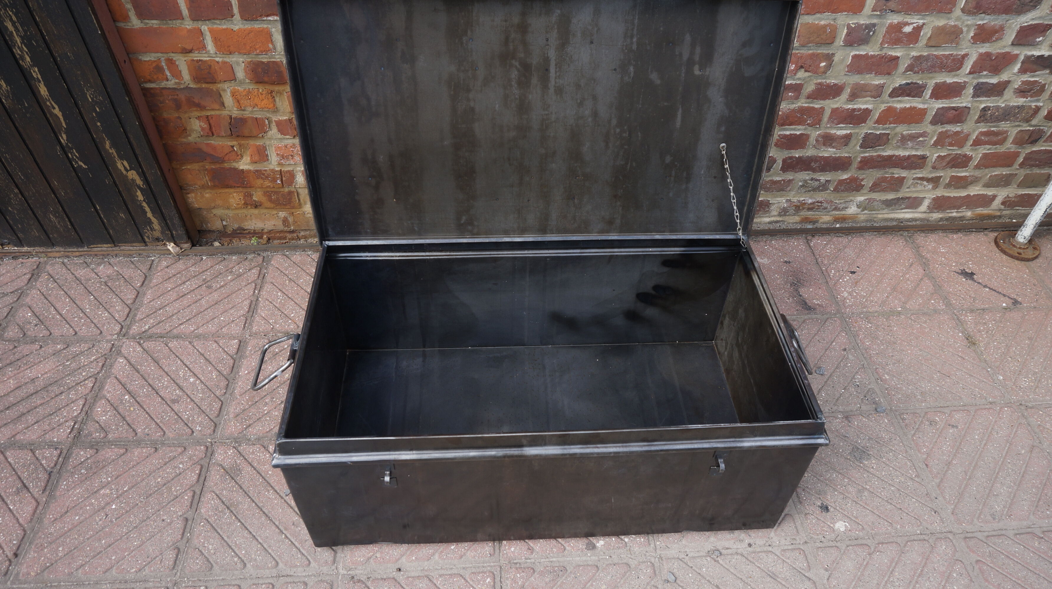 Former military canteen