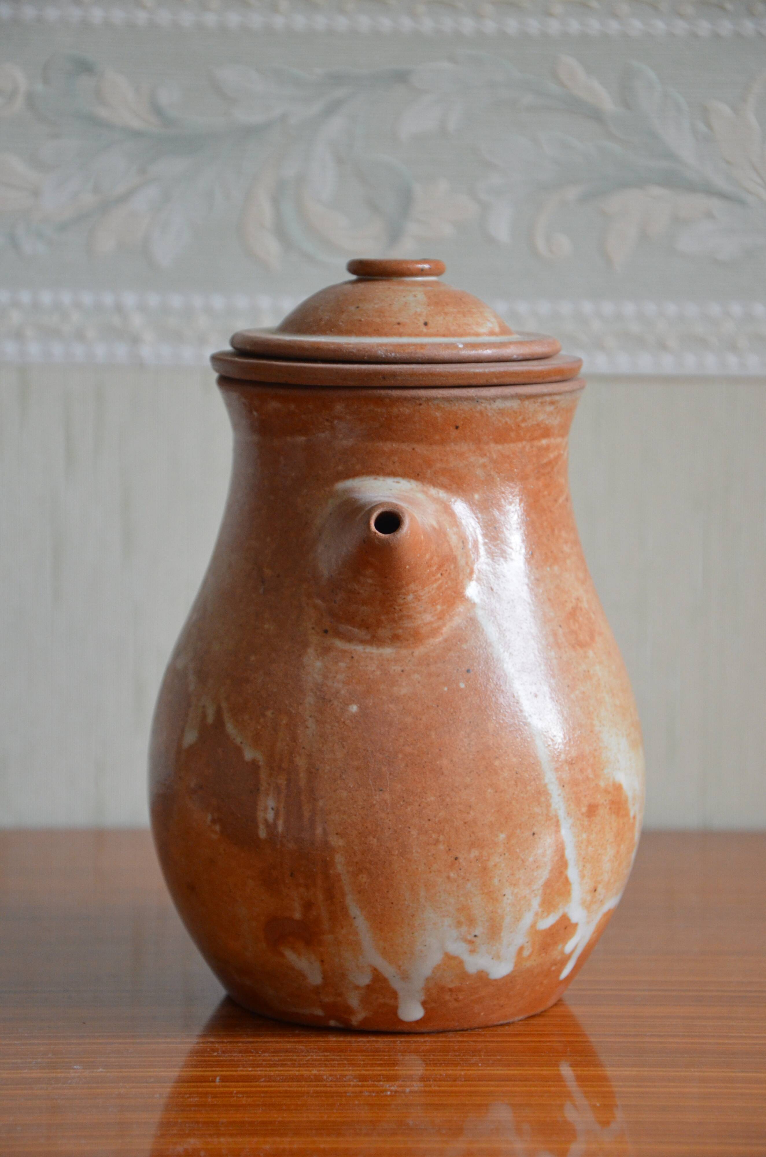 Teapot and its sandstone milk pot