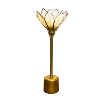 Floral table lamp
