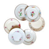 Assiettes à dessert anciennes dépareillées en faïence avec liserets dorés