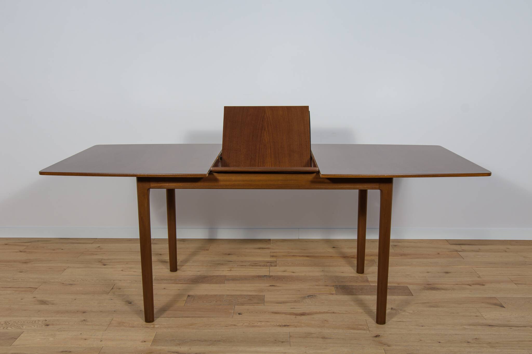 Mid-Century Teak Extendable Dining Table from McIntosh, United Knigdom, 1960s