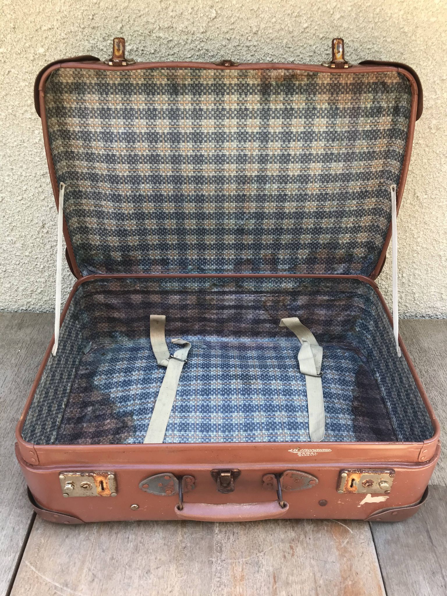 Former suitcase