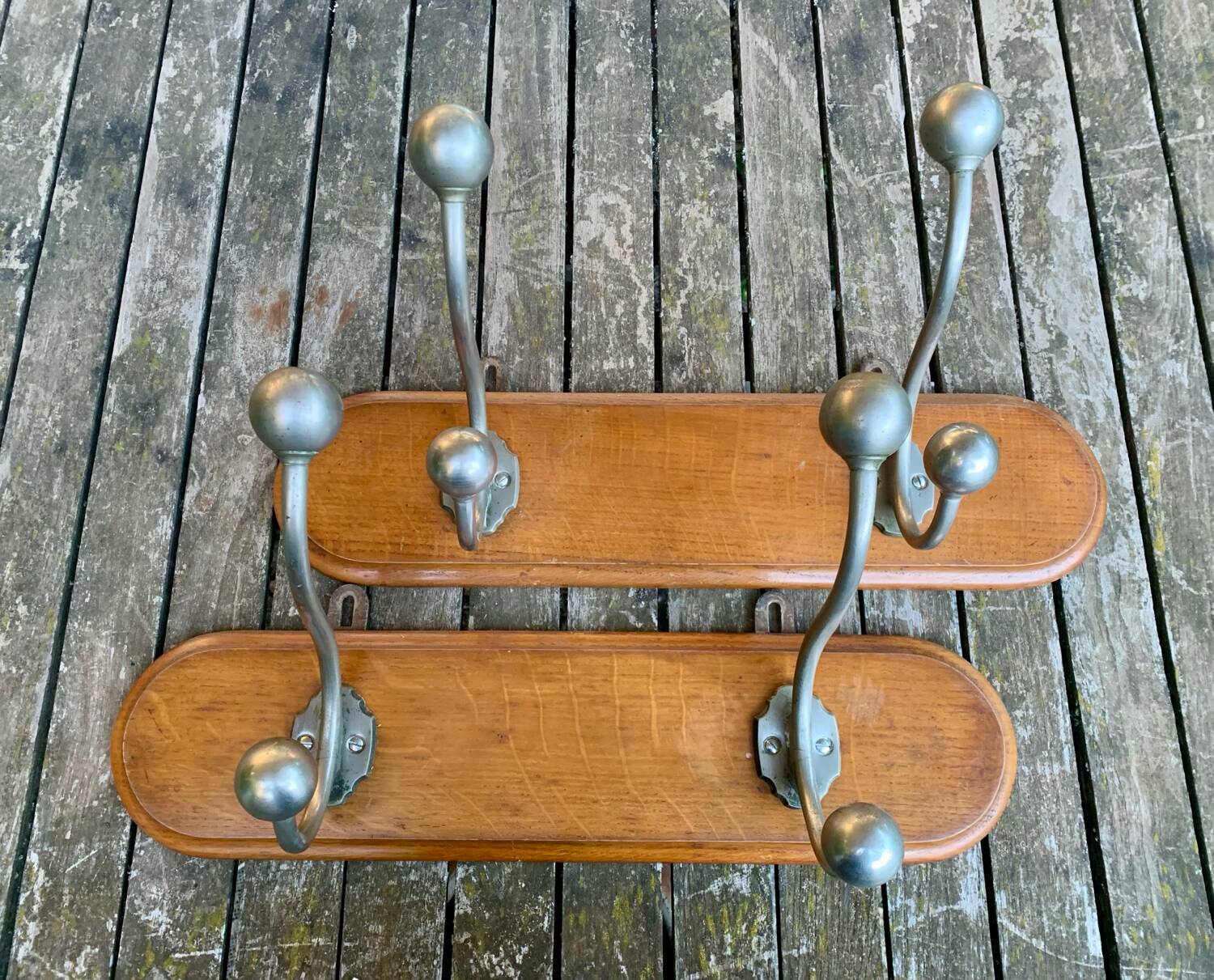 Wall-mounted coat rack