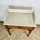 Table de toilette