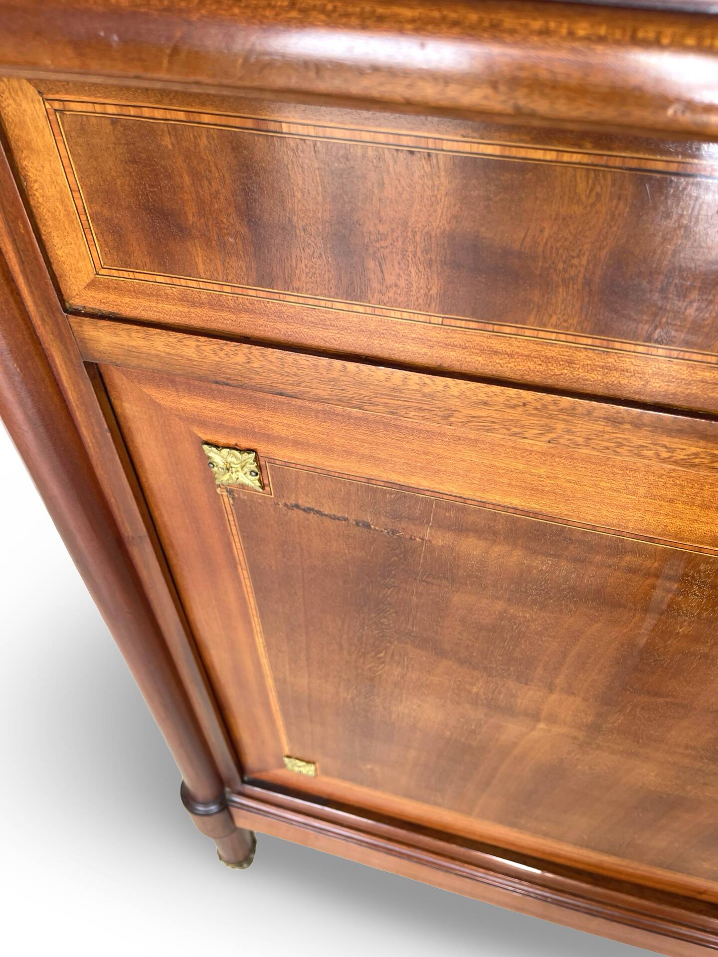 Buffet/crédence de style Louis XVI