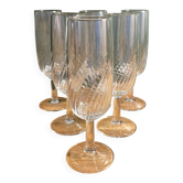 6 clear glass champagne flutes in very good condition