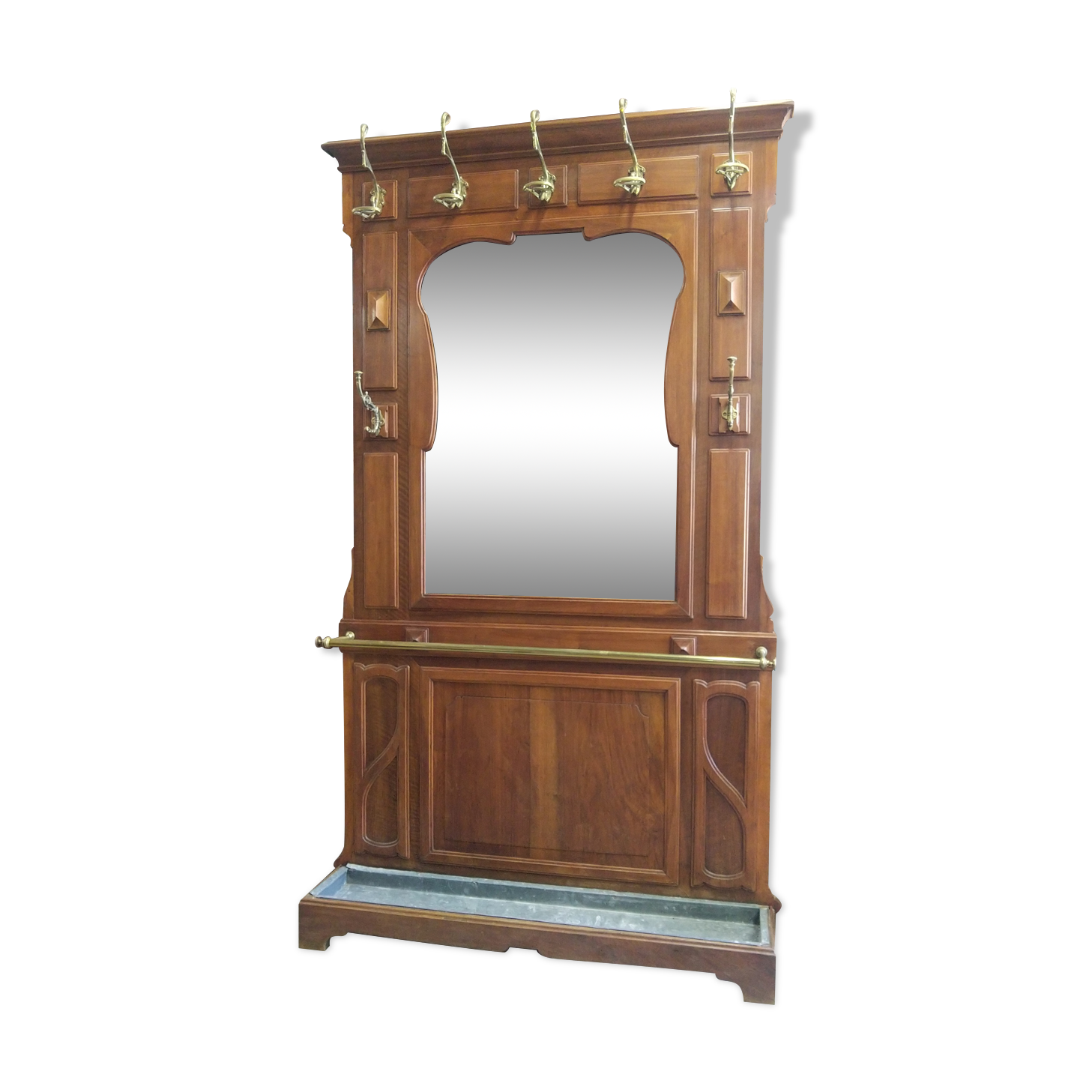 Cloakroom, wall coat rack