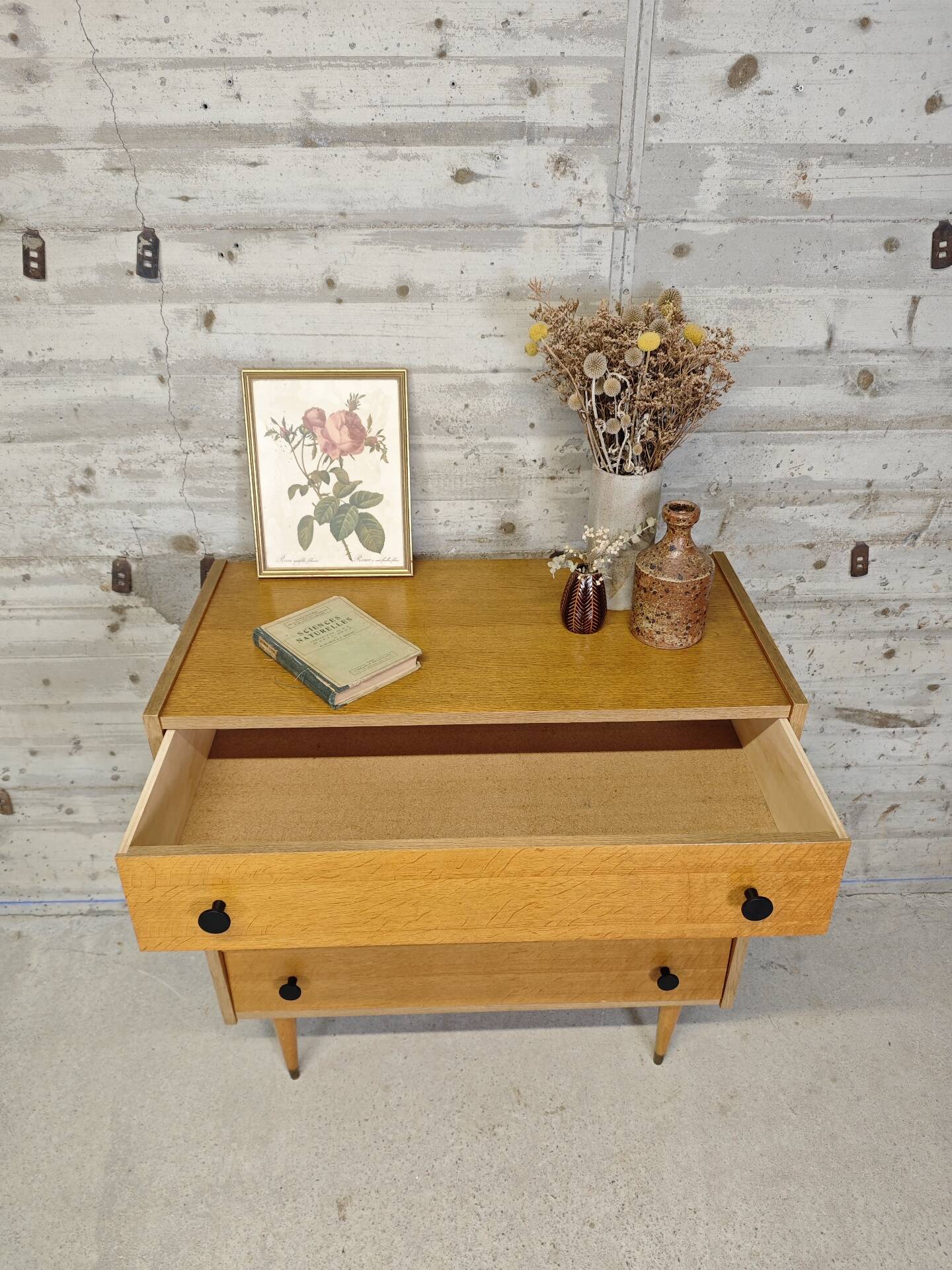 Vintage chest of drawers