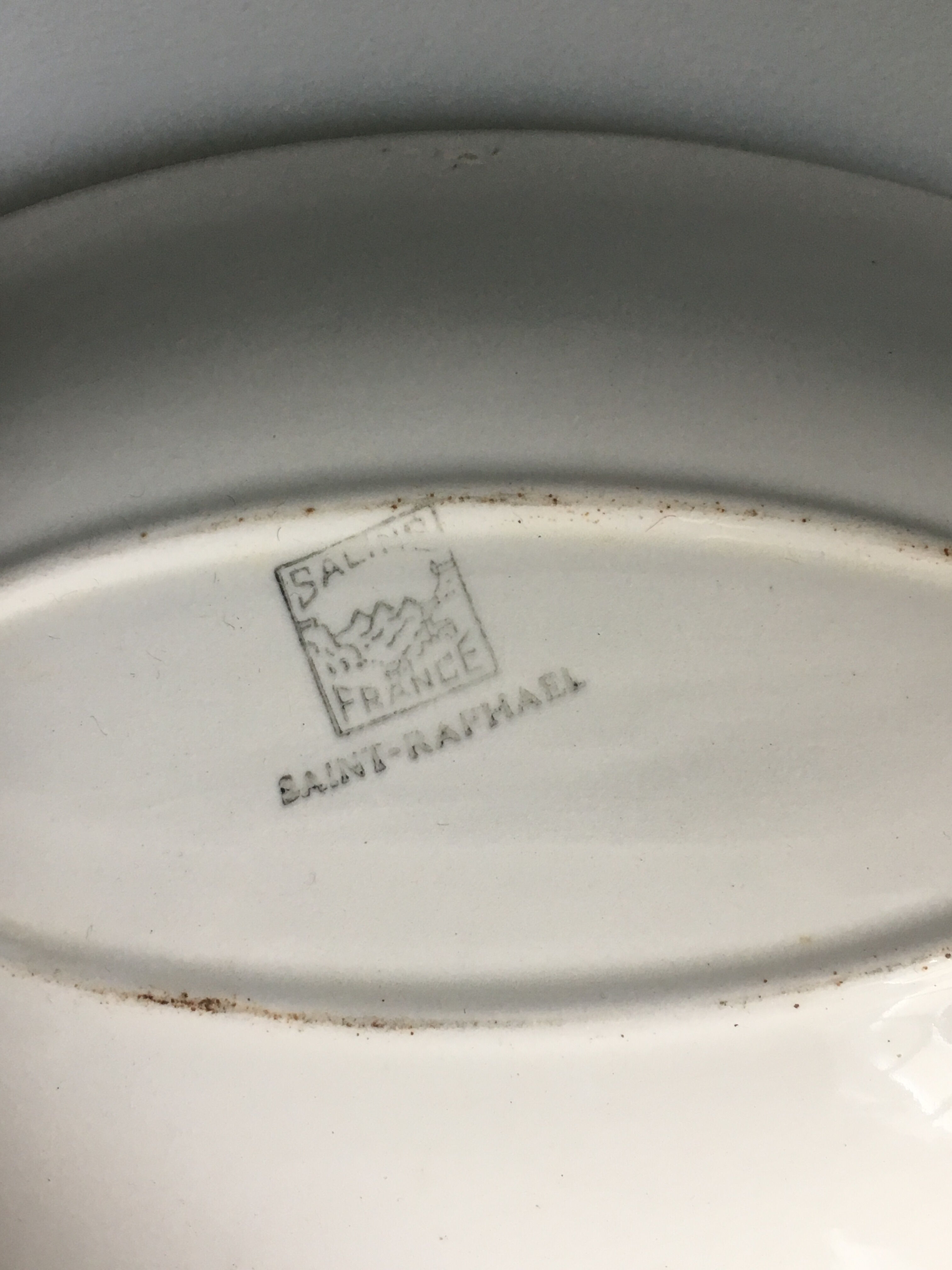 Set of dishes, salt faience