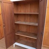Armoire parisienne