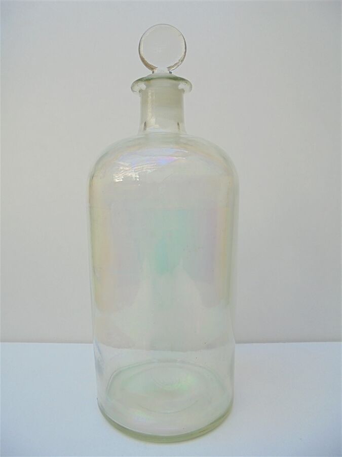 Apothecary bottle