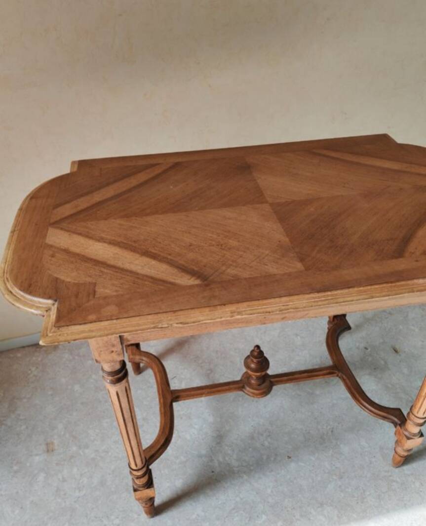 Élégante Table / Petit Bureau Vintage en Bois Marqueté