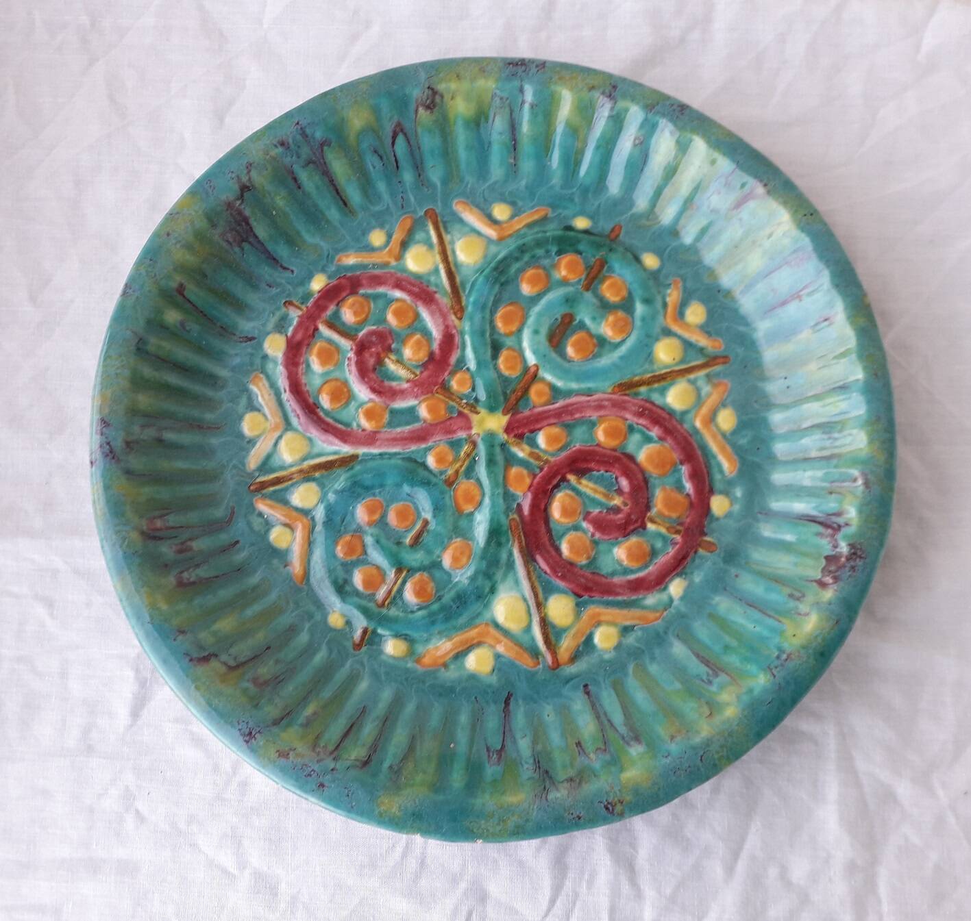 Quimper slipware plate