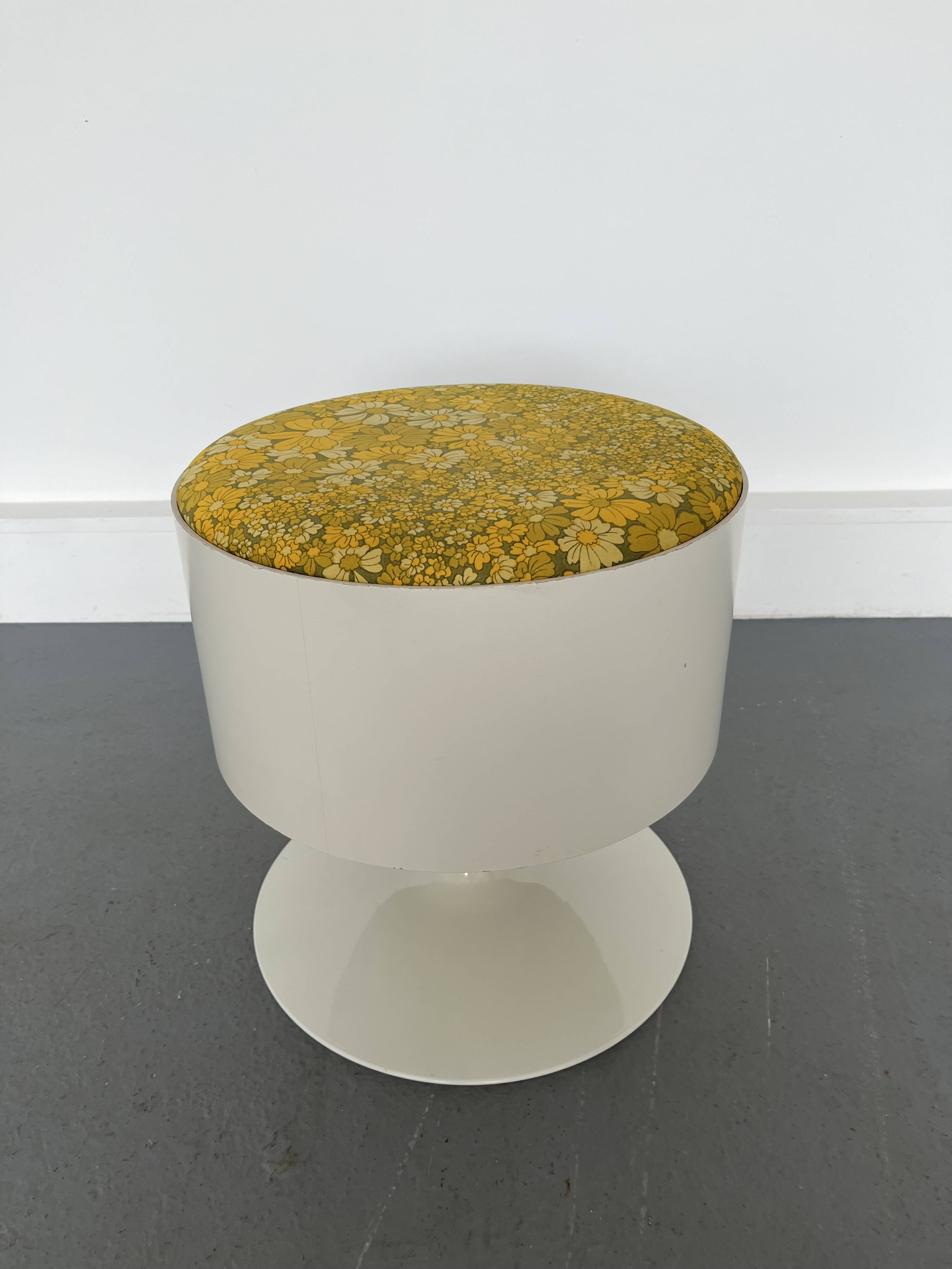 Pouf, 1970s