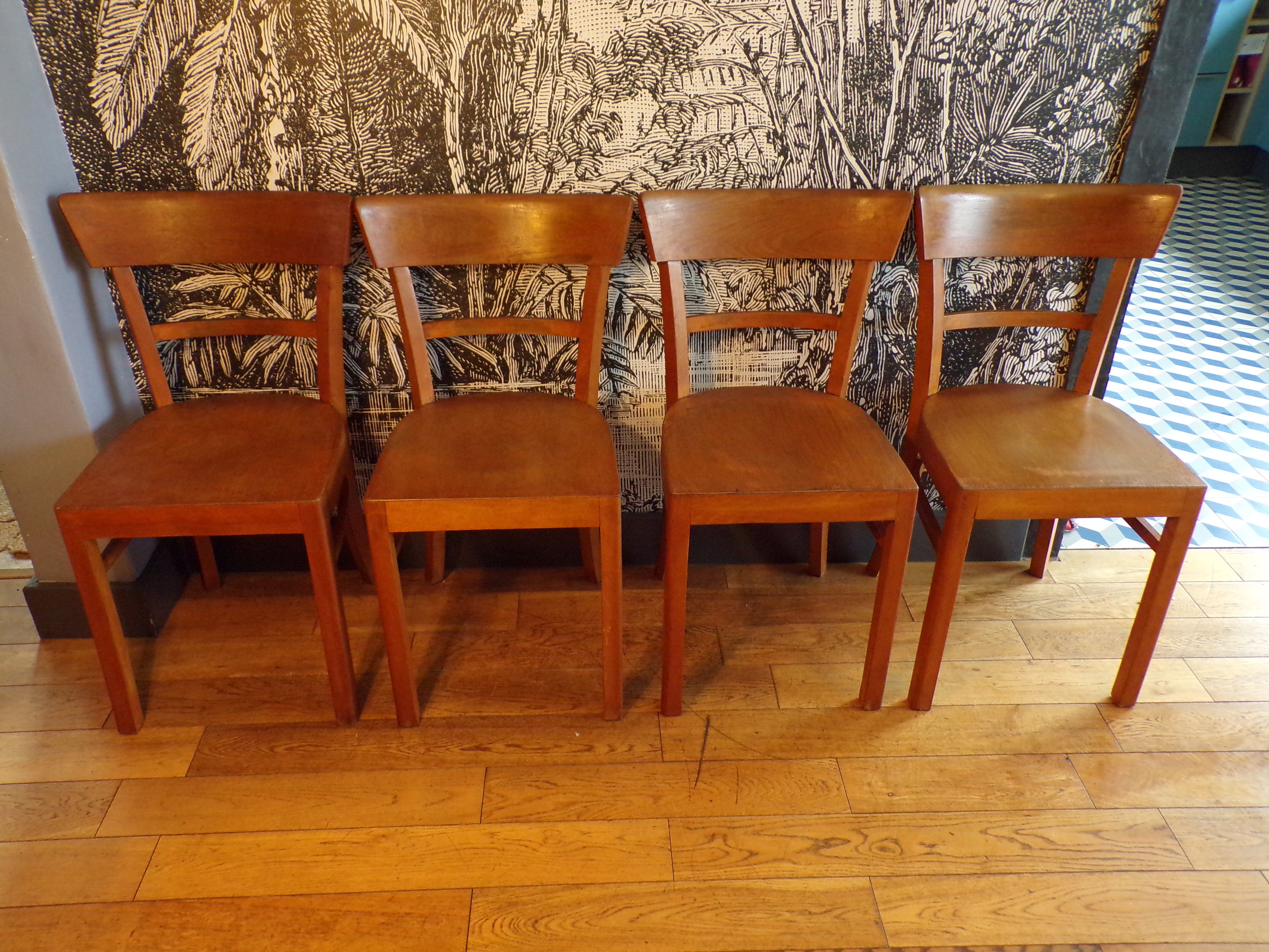 Suite 4 bistro chairs