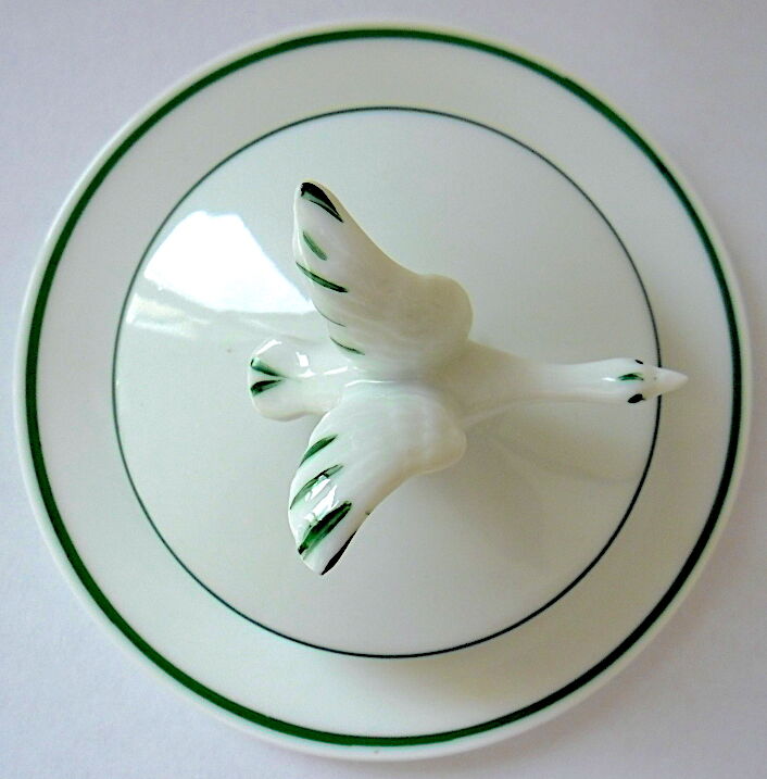Limalonges porcelain butter decorated with bouquets of poppies