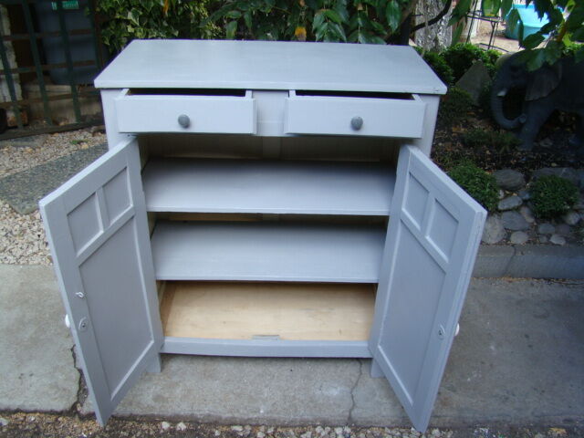 Former Parisian buffet