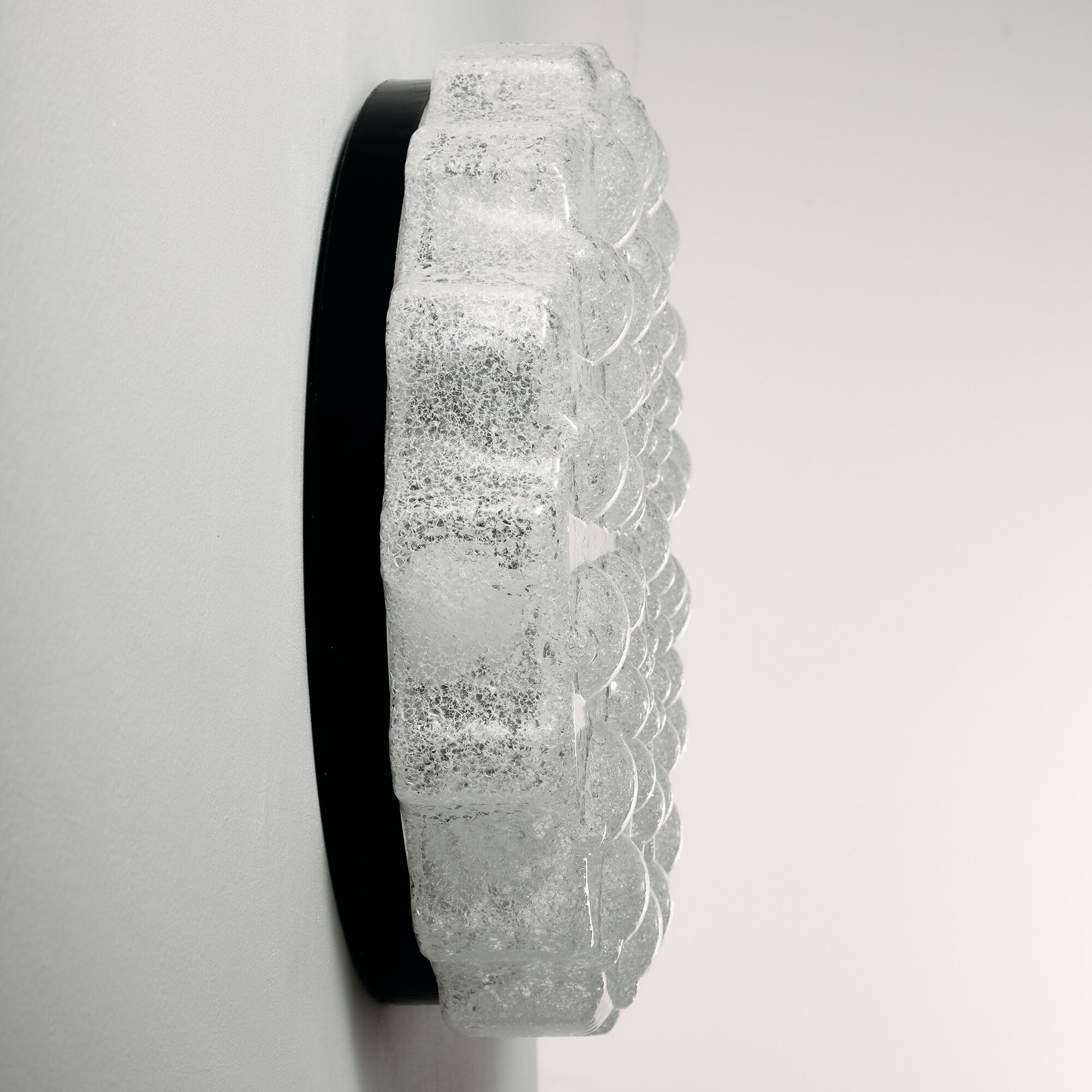Wall light in metal and plastic