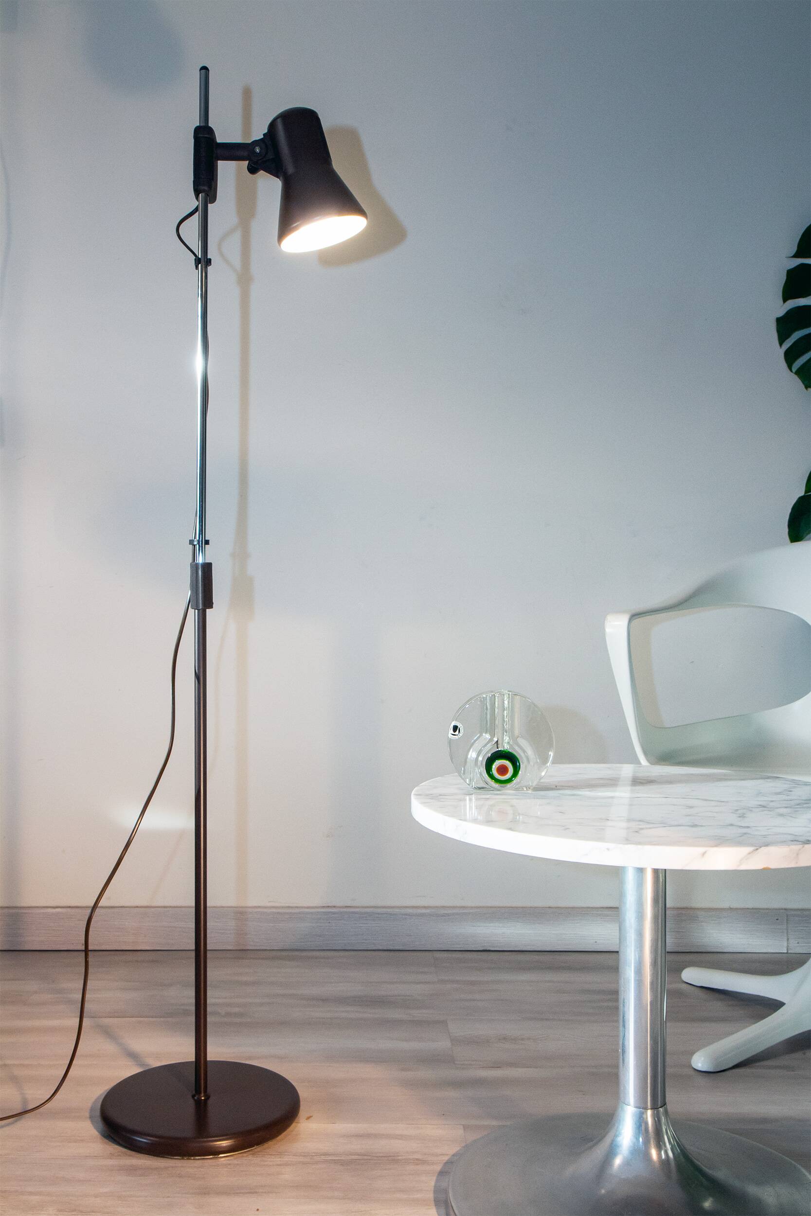 Minimalist floor lamp, adjustable spotlight, Germany 1970-80