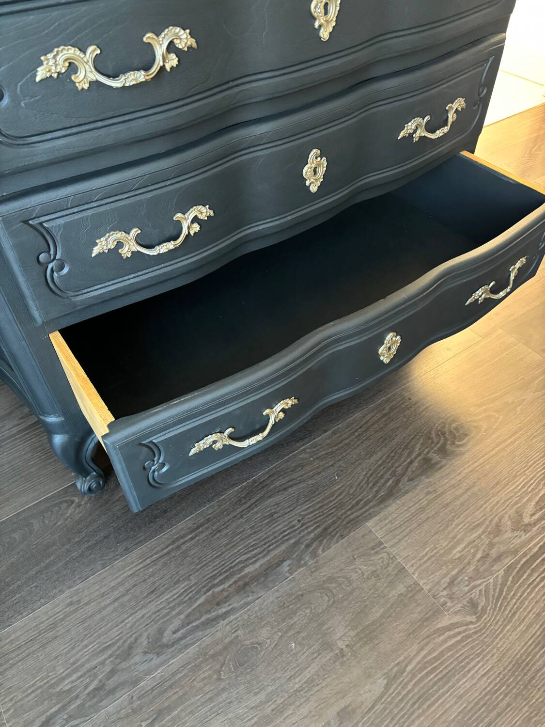 Louis XV chest of drawers