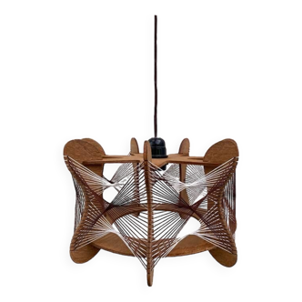 Hanging wood and stretched wire
