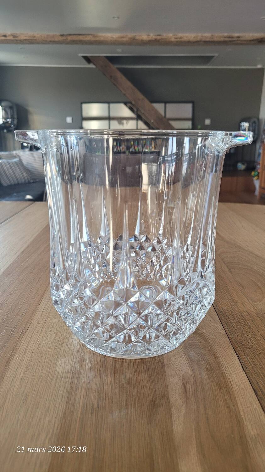 Seau à champagne en verre ciselé