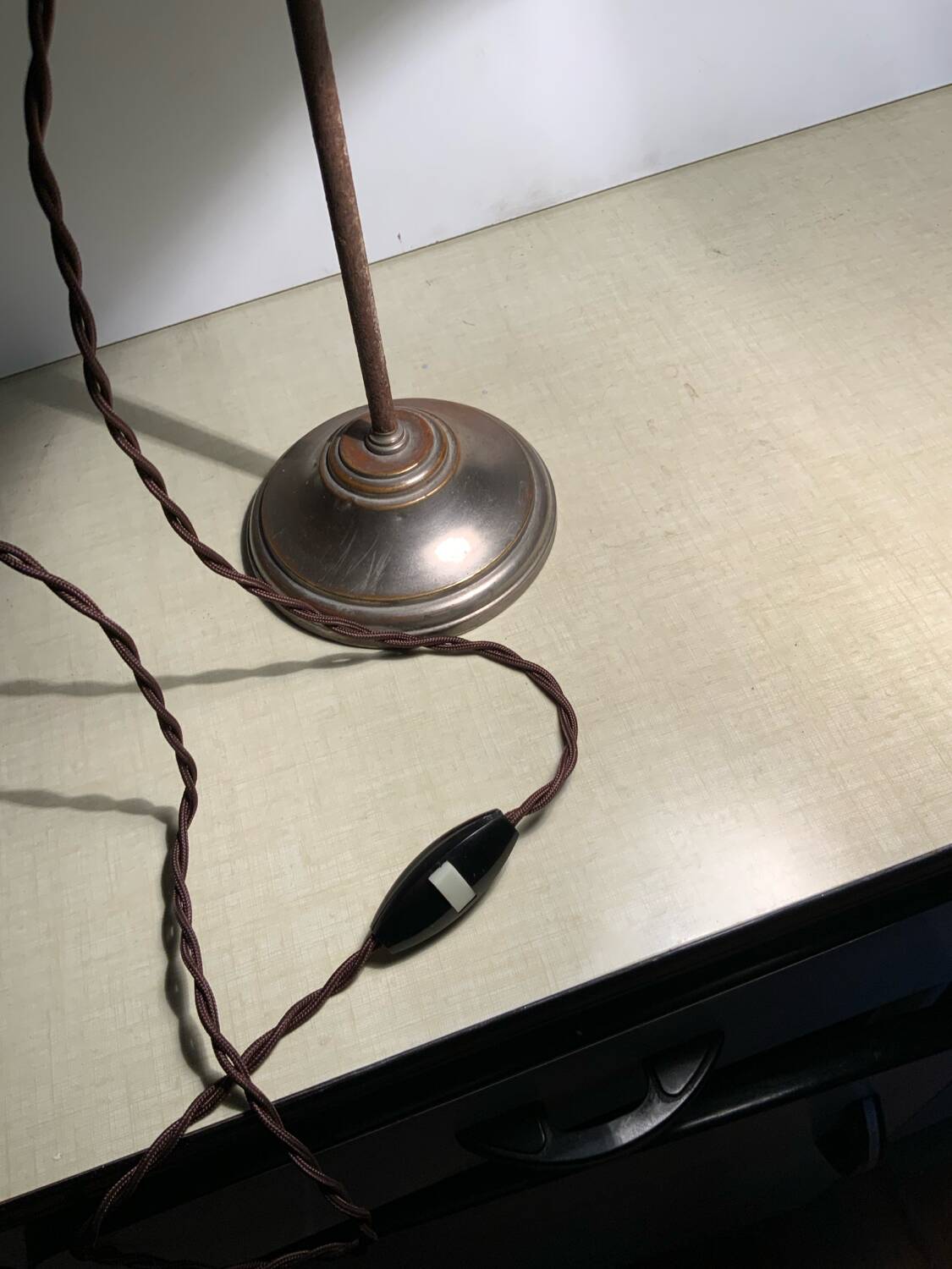 Desk lamp