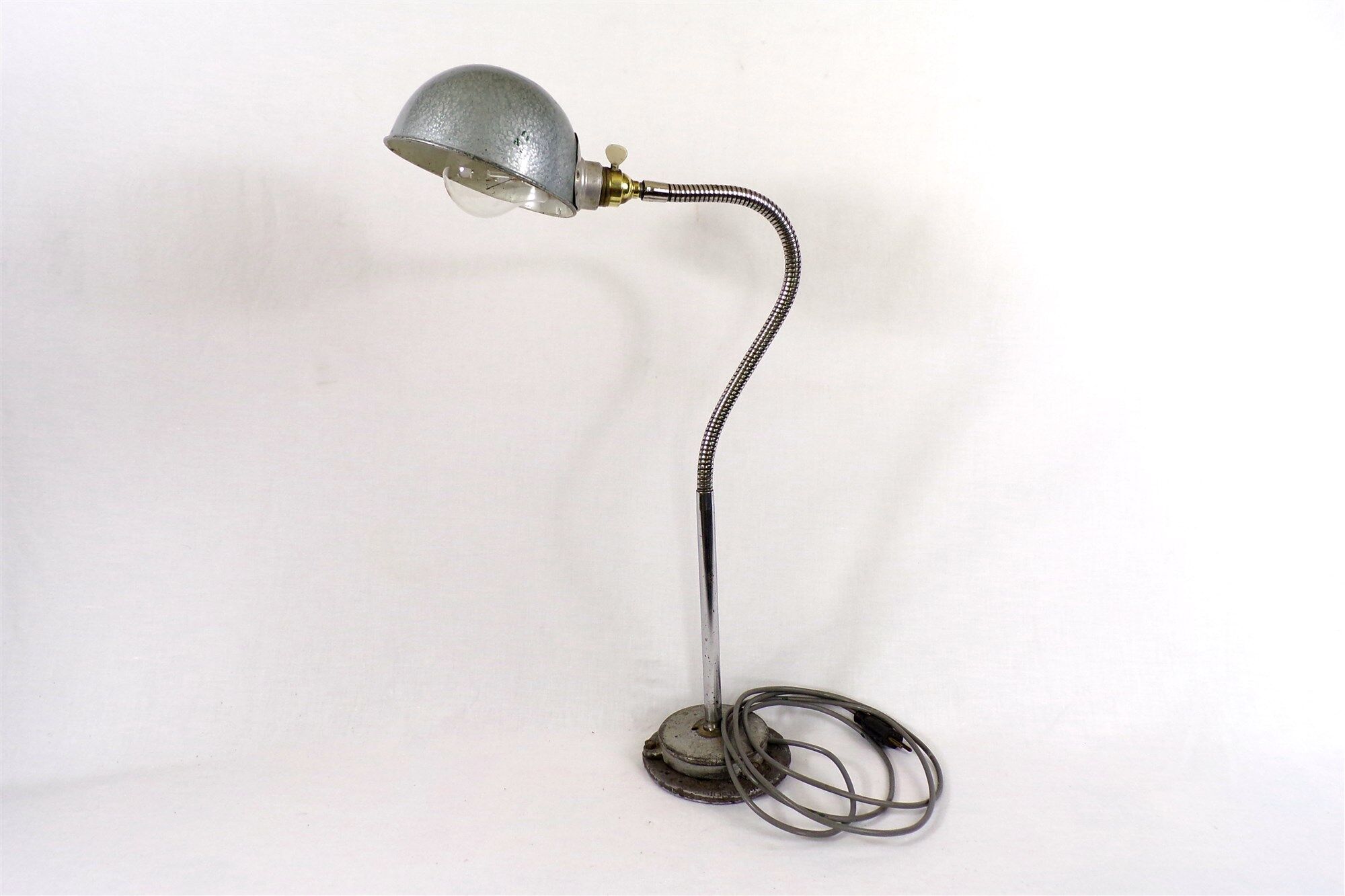 Workshop lamp